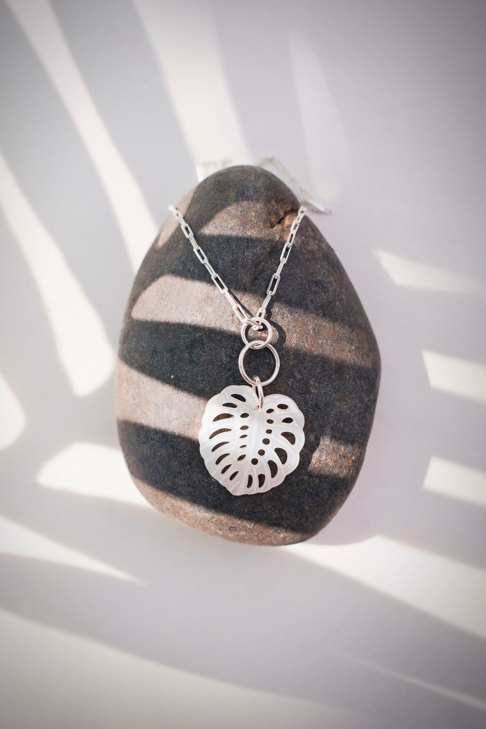 Silver Monstera Chain Necklace - Makana