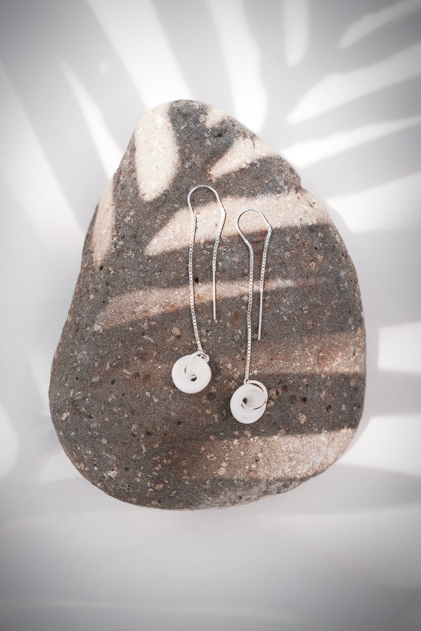 Silver Puka Shell Threader Earrings - Auali'i