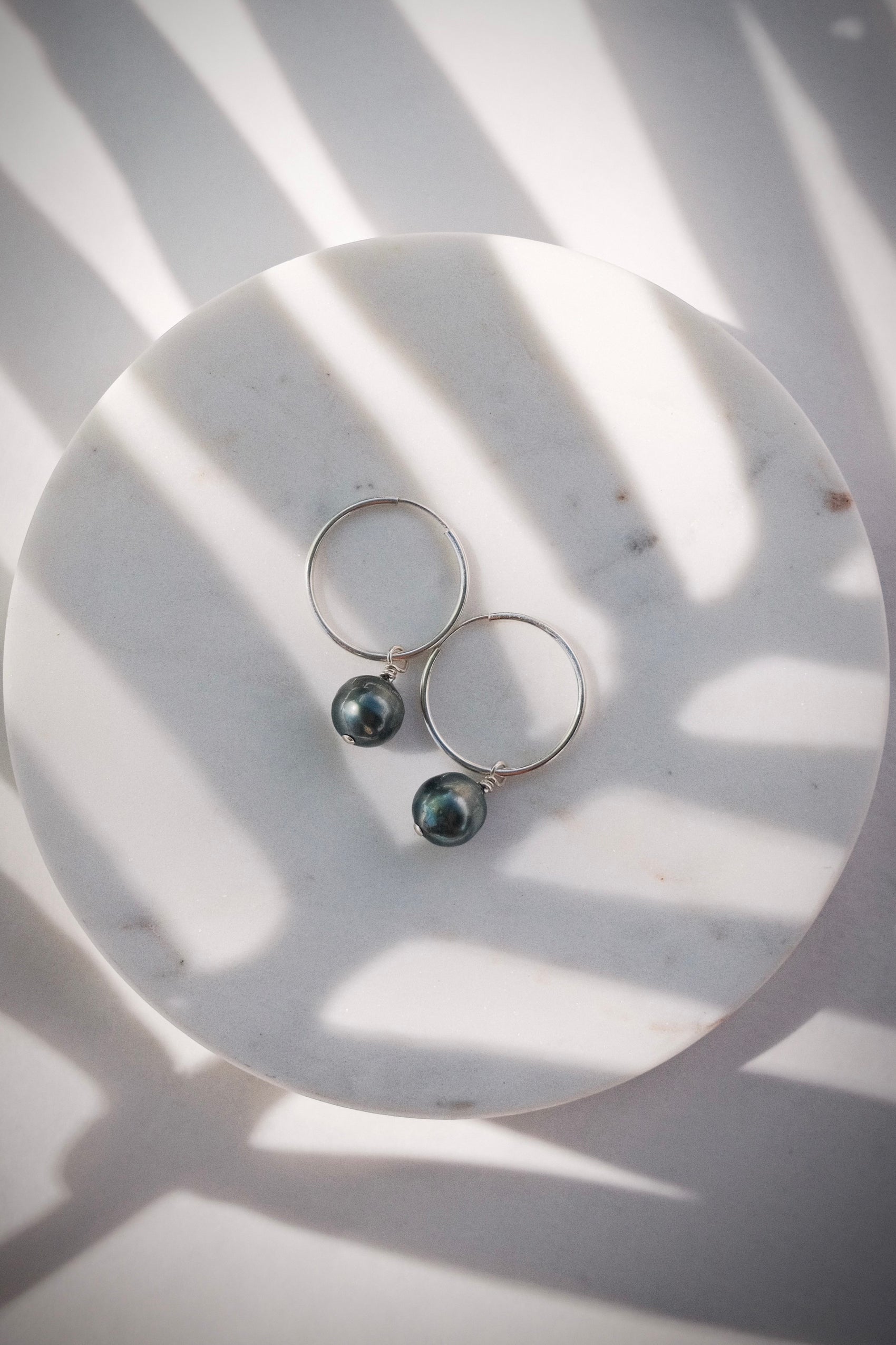 Thin Silver Tahitian Pearl Hoop Earrings - Hokuloa