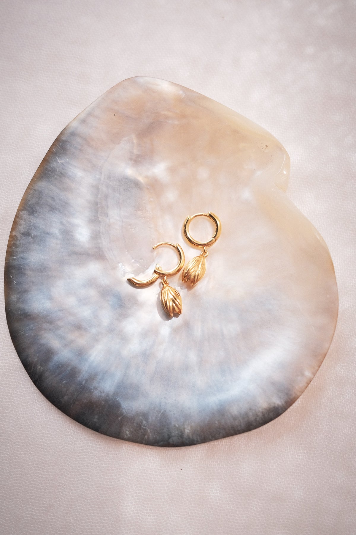 Gold Pikake Huggie Hoop Earrings - Apo