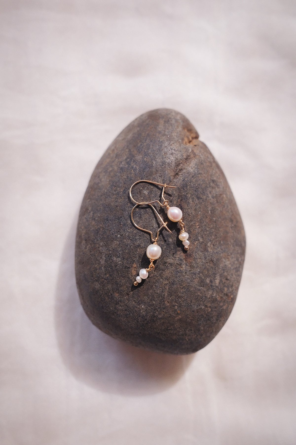 Pearl Dewdrop Earrings - Gold or Silver Heleleʻi