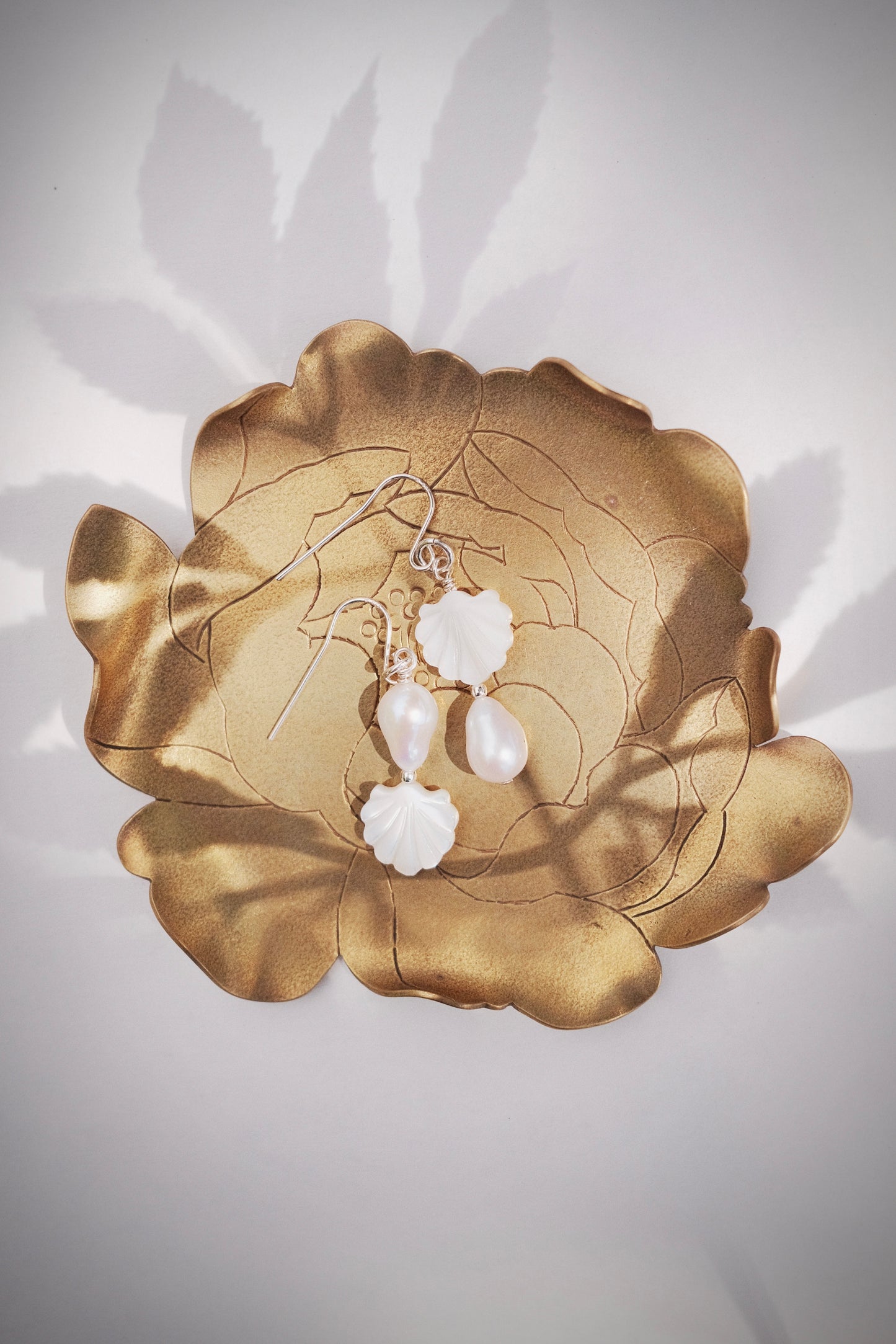 Silver Asymmetrical Shell & Pearl Earrings - Momi