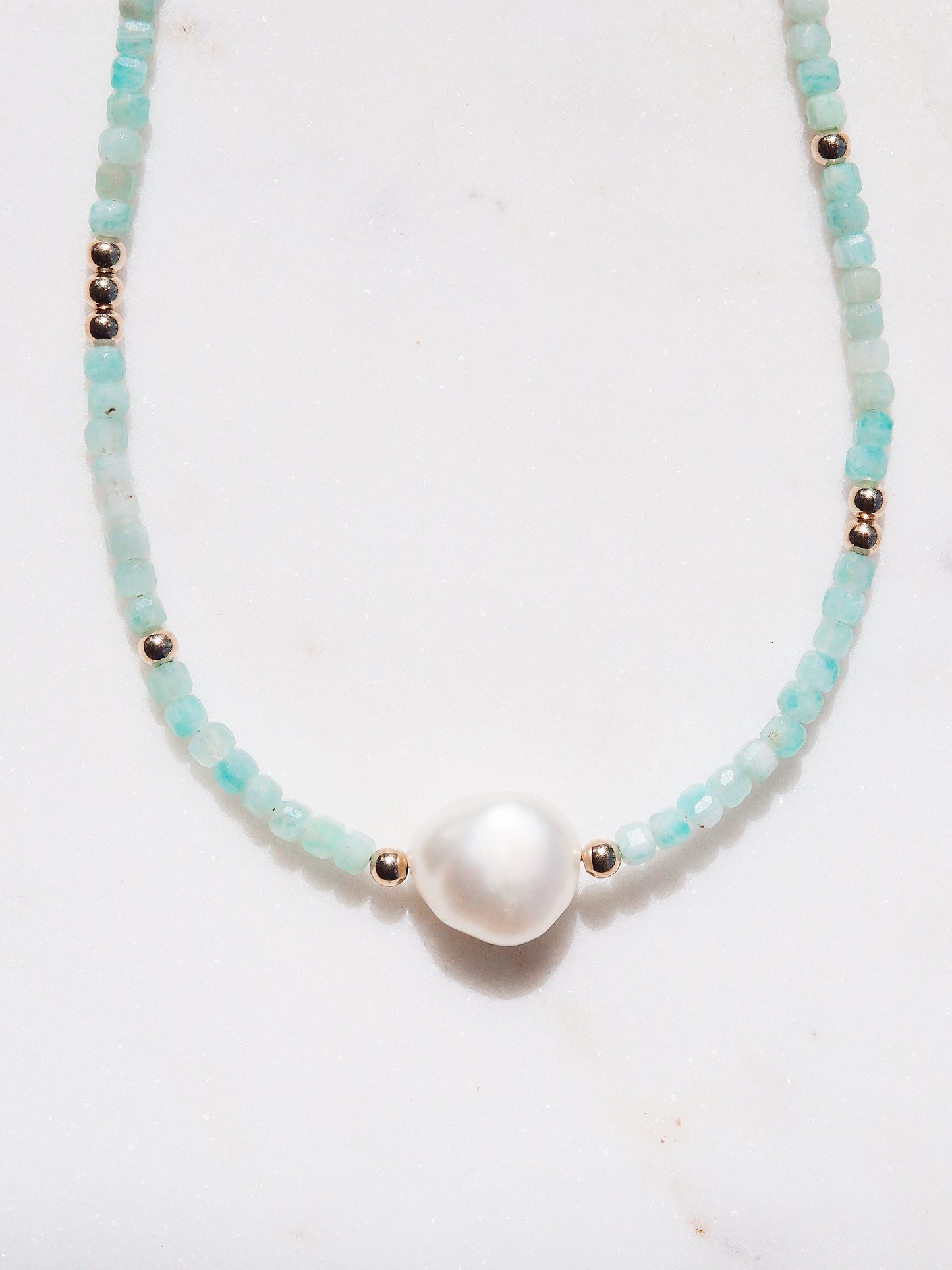 White Pearl and Gemstone Necklace - Gold Haukea