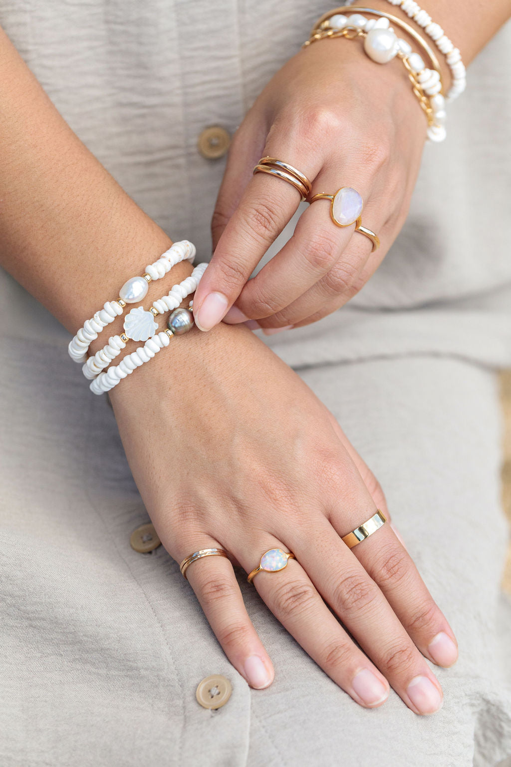 Choose your Silver Stretchy Puka Shell Bracelet - Silver Ali'ikai