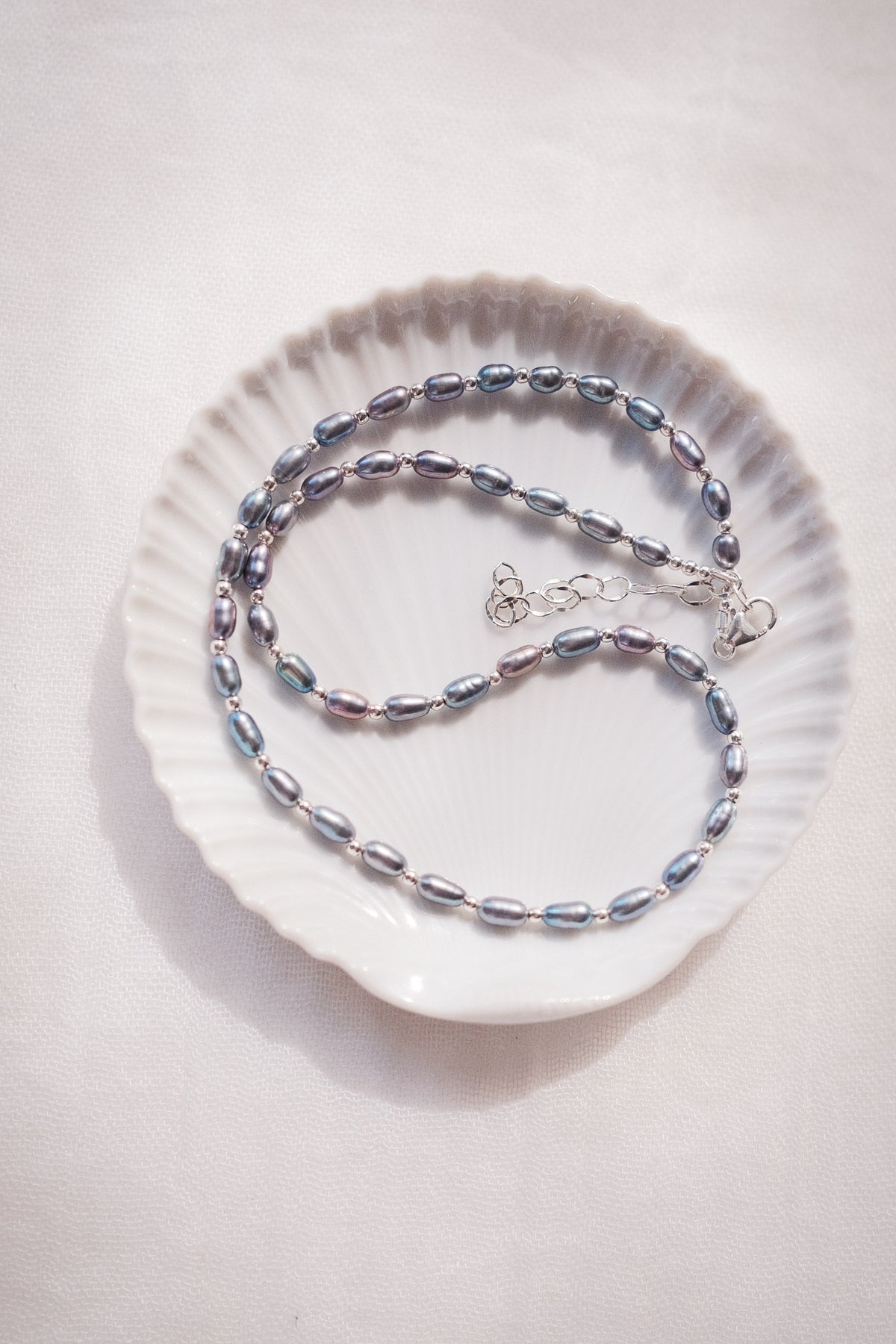 Peacock Rice Pearl & Silver Bead Adjustable Necklace - Silver Pāʻū
