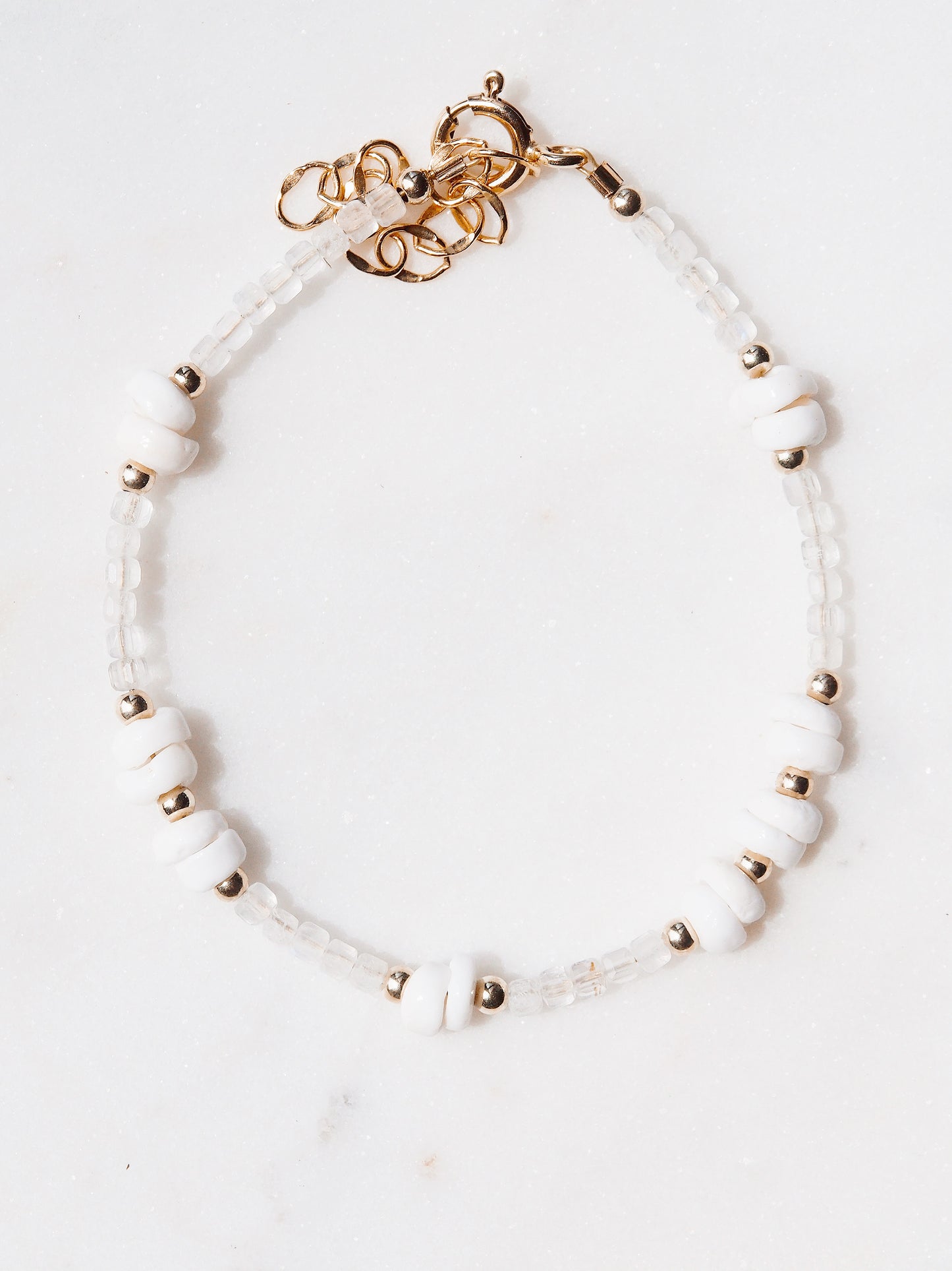 Gemstone Puka Shell Bracelet - Ke'alohi