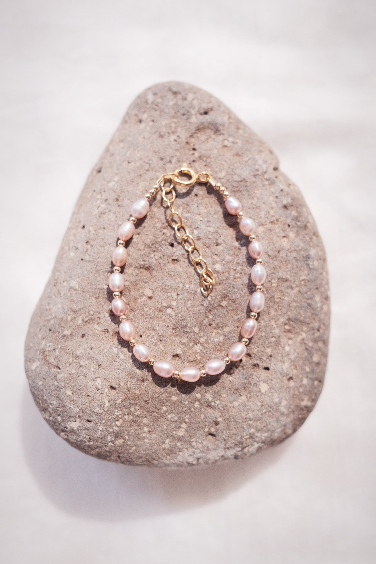 Pink Rice Pearl & Gold Bead Adjustable Bracelet - Gold Liko