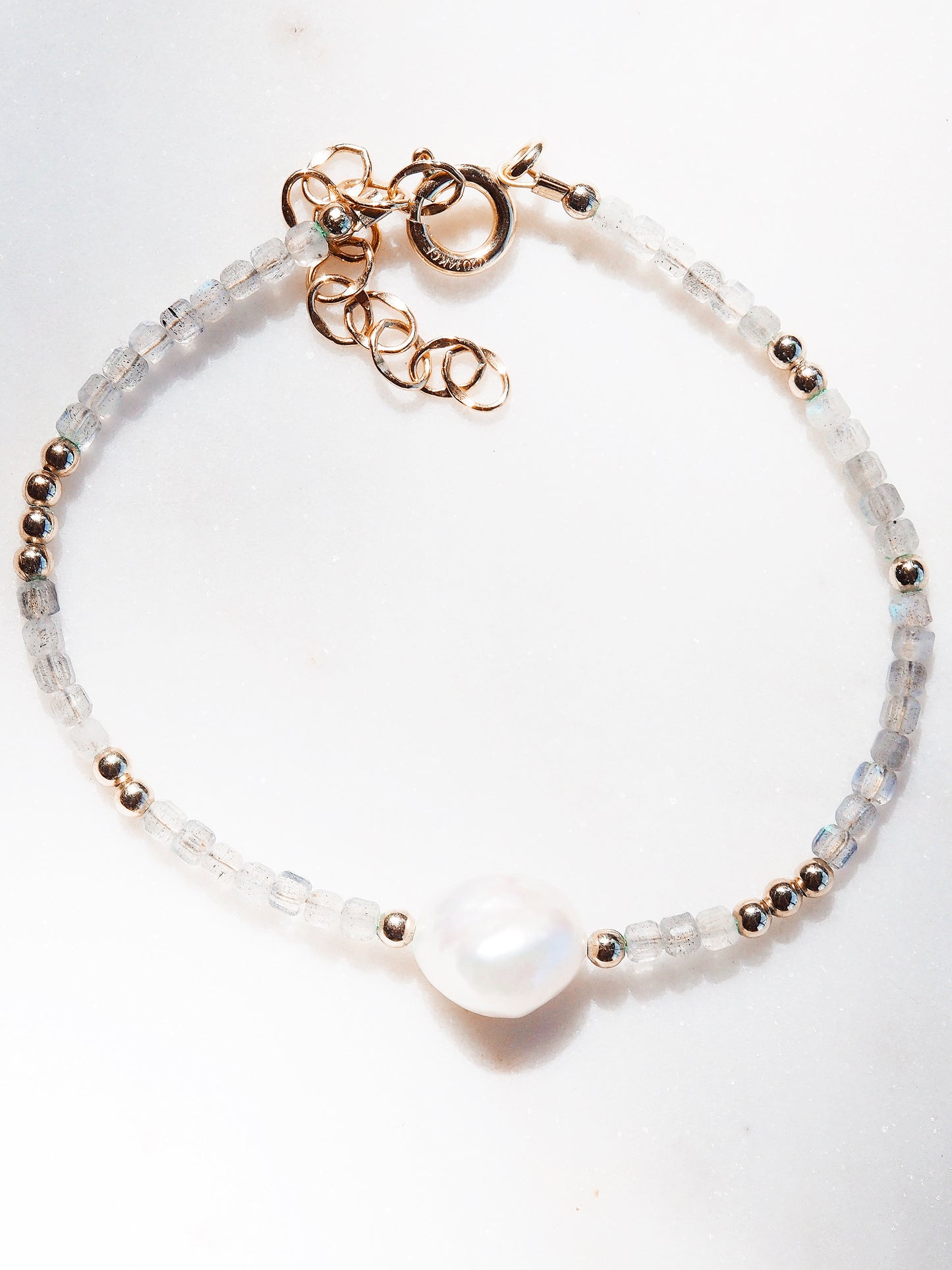 White Pearl and Gemstone Bracelet - Gold Haukea
