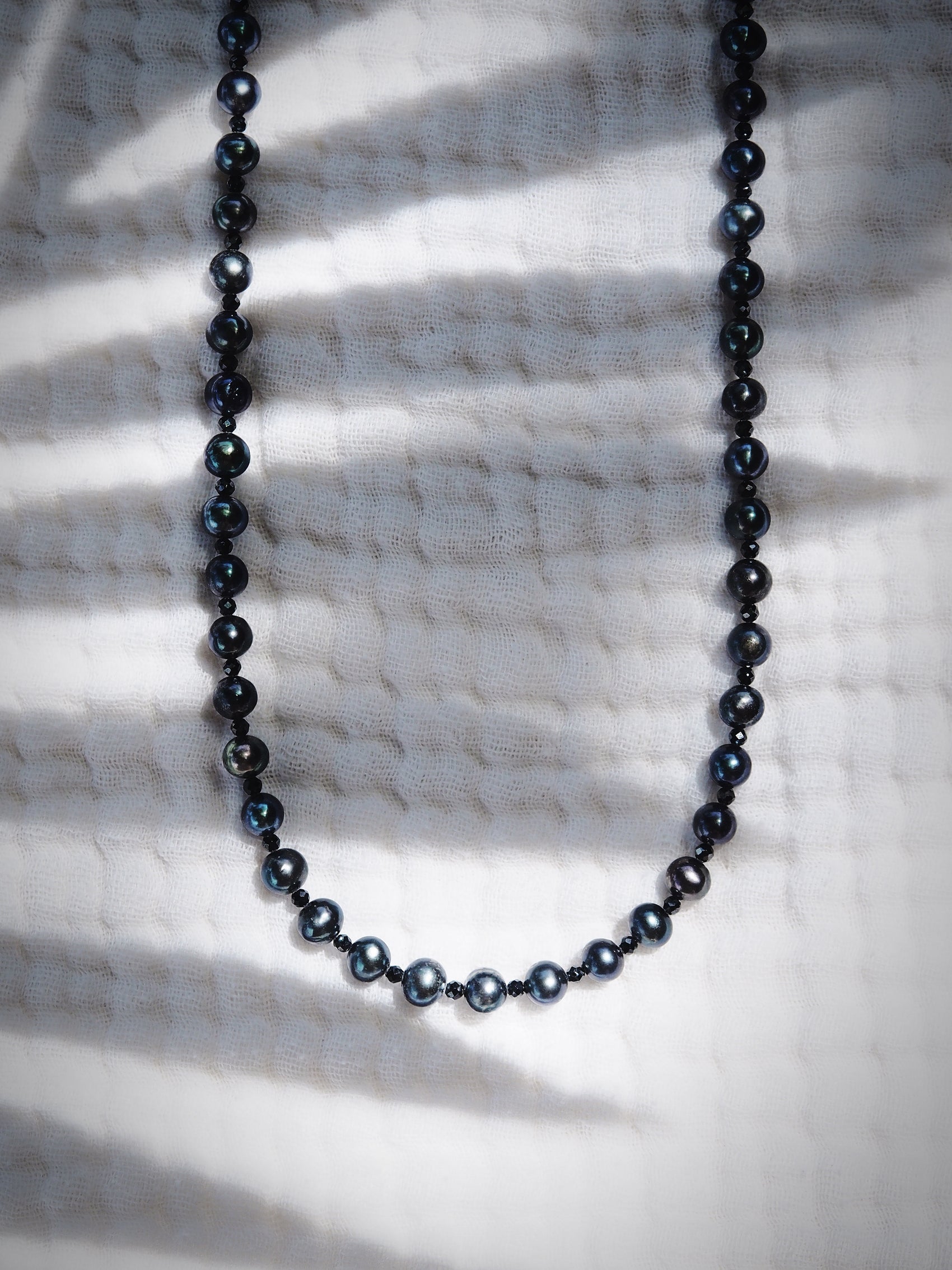 Unisex Black Pearl Necklace - Akoni