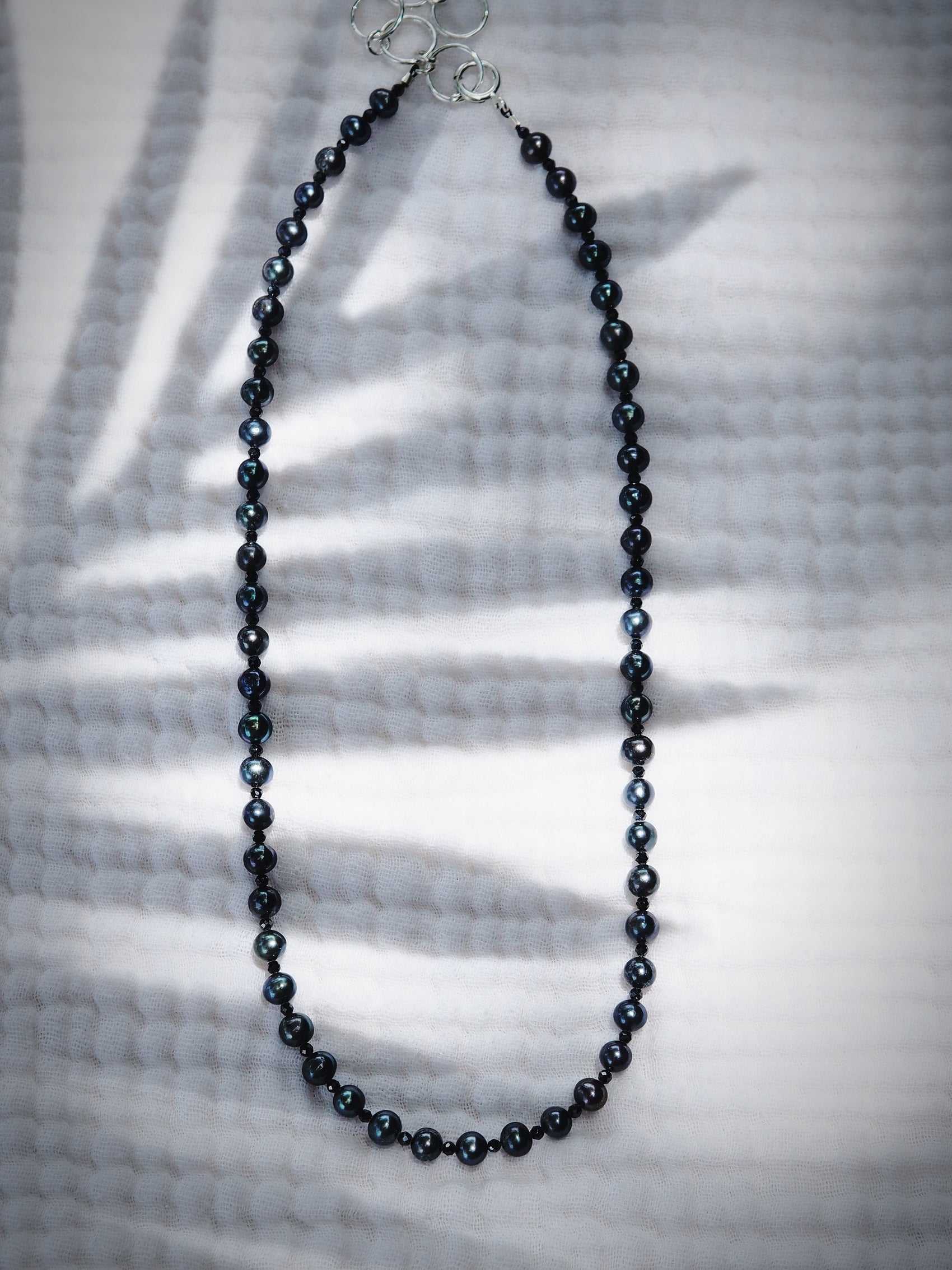 Unisex Black Pearl Necklace - Akoni