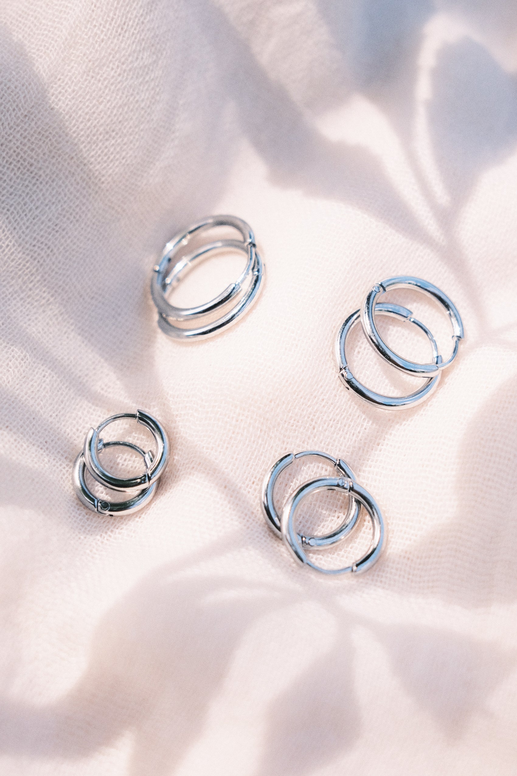 Hypoallergenic Stainless Steel Unisex Men's Hoop Earring - Makaio