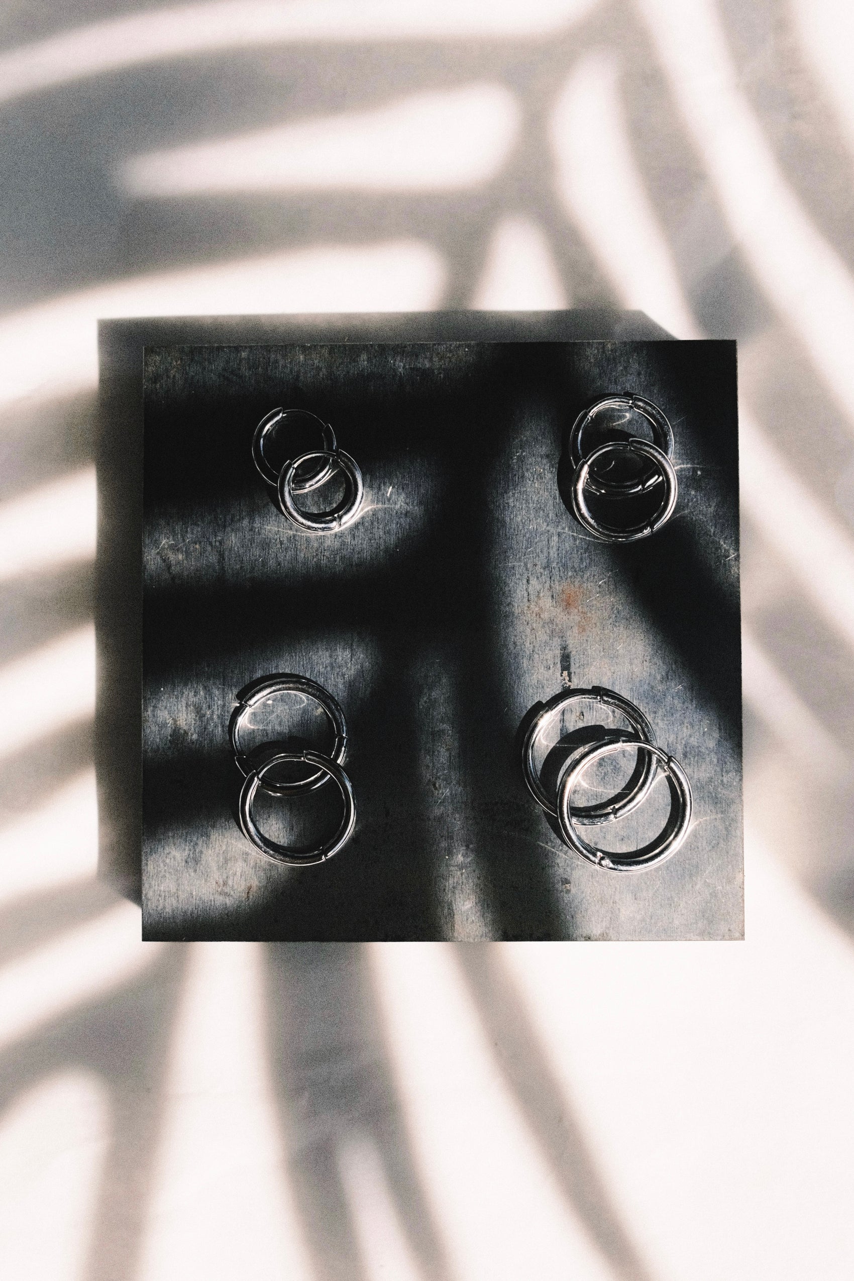 Hypoallergenic Stainless Steel Unisex Men's Hoop Earring - Makaio