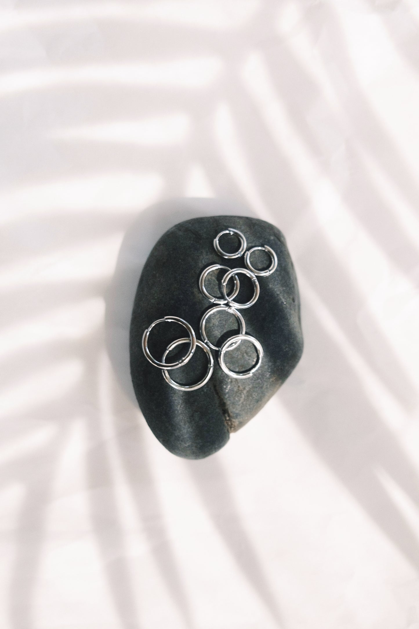 Hypoallergenic Stainless Steel Unisex Men's Hoop Earring - Makaio