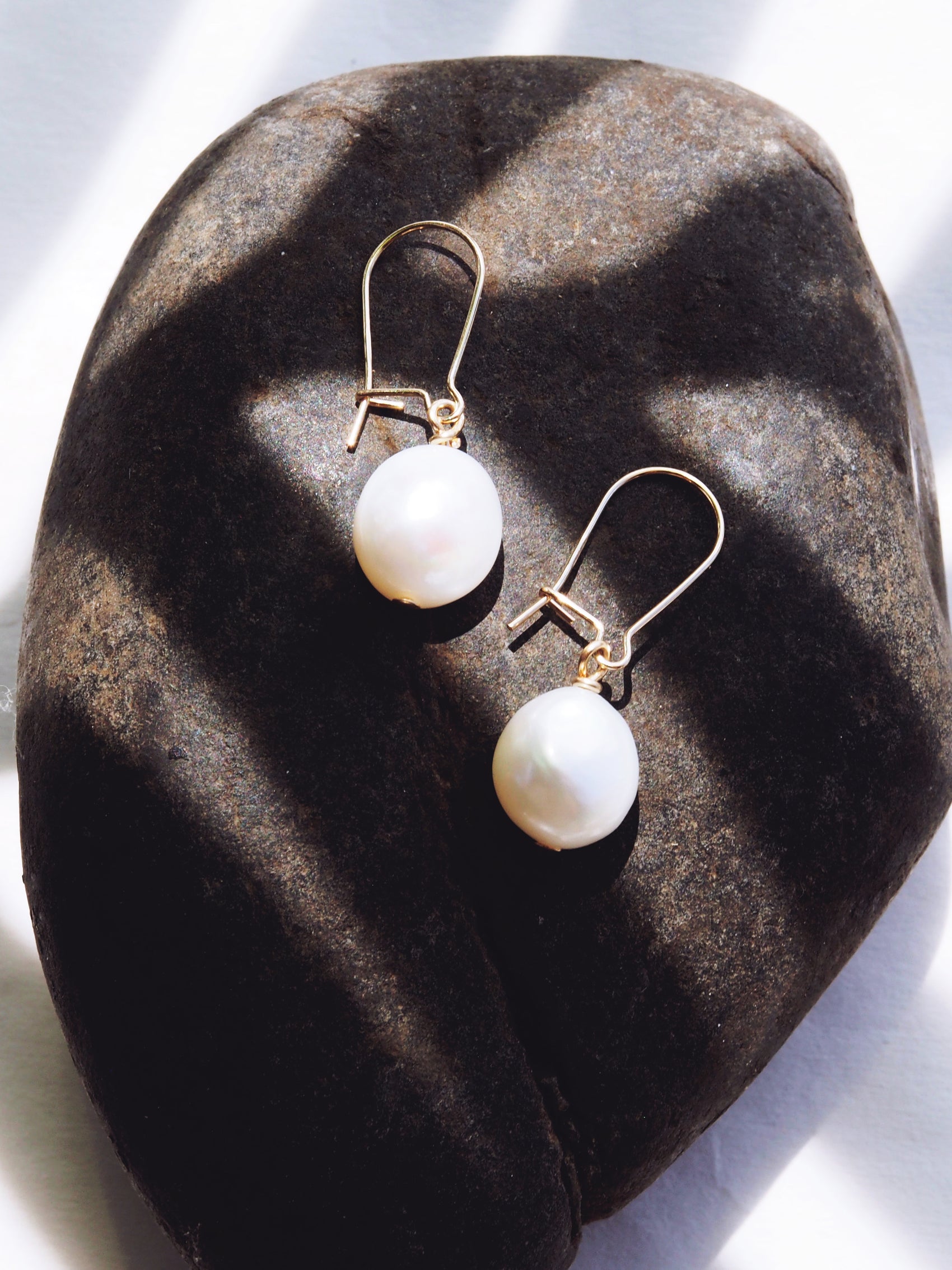 White Freshwater Pearl Drop Earrings - Gold Haukea