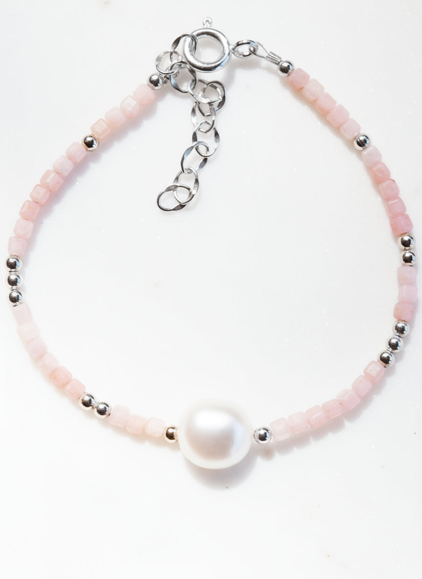 White Pearl and Gemstone Bracelet - Silver Haukea