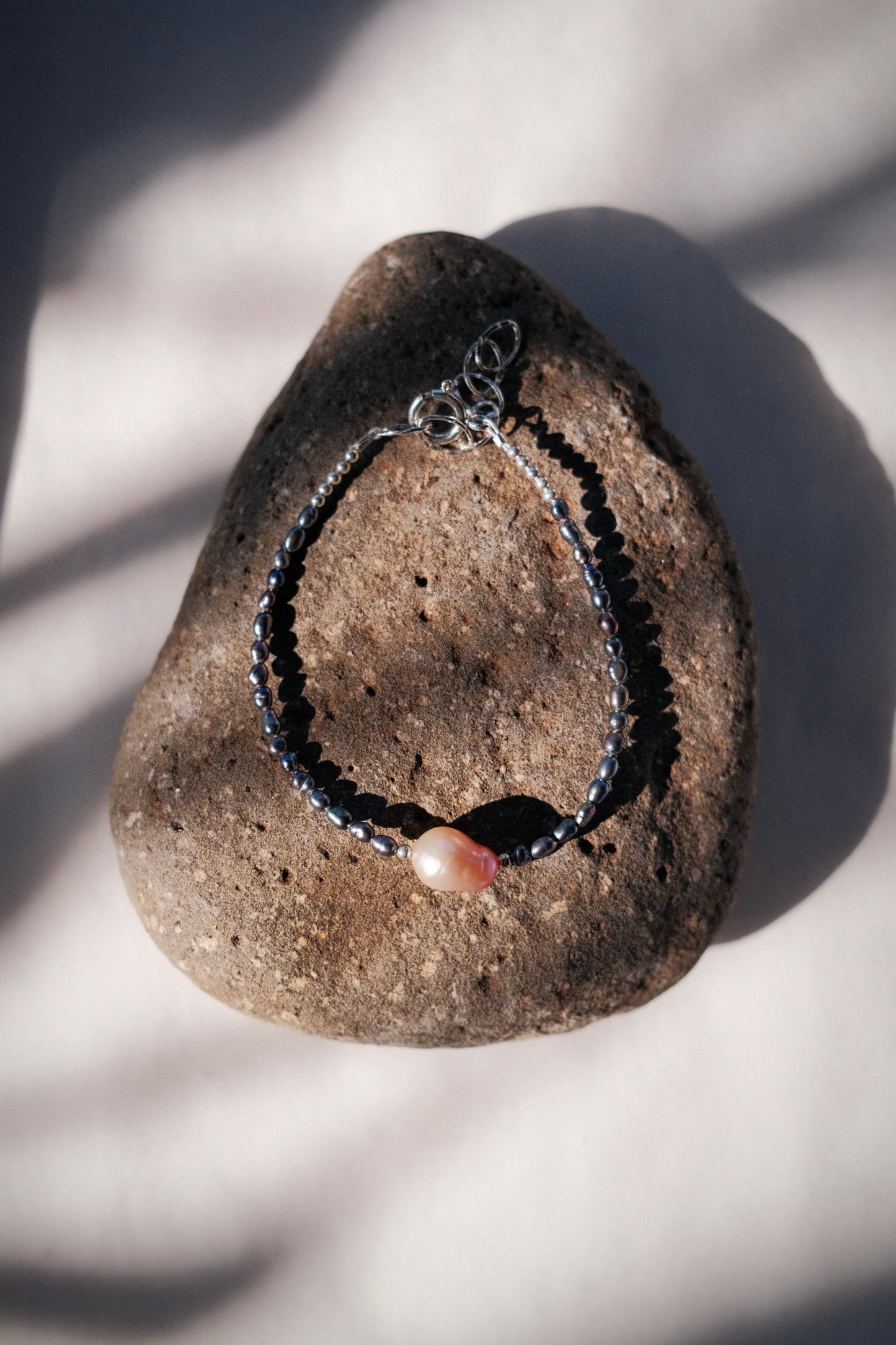 Baroque Pink Pearl Bead Bracelet - Silver Kaimalie