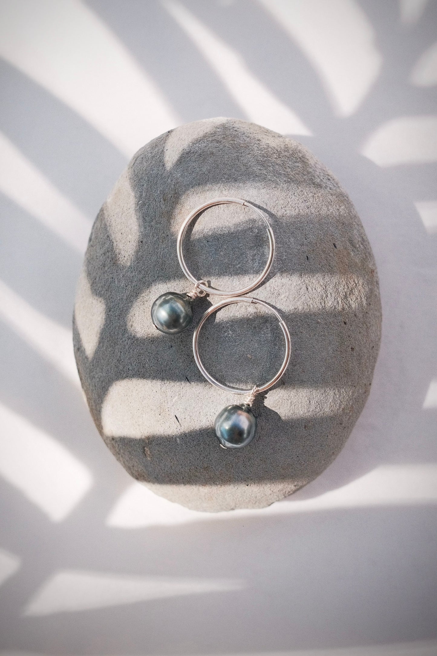 Thin Silver Tahitian Pearl Hoop Earrings - Hokuloa