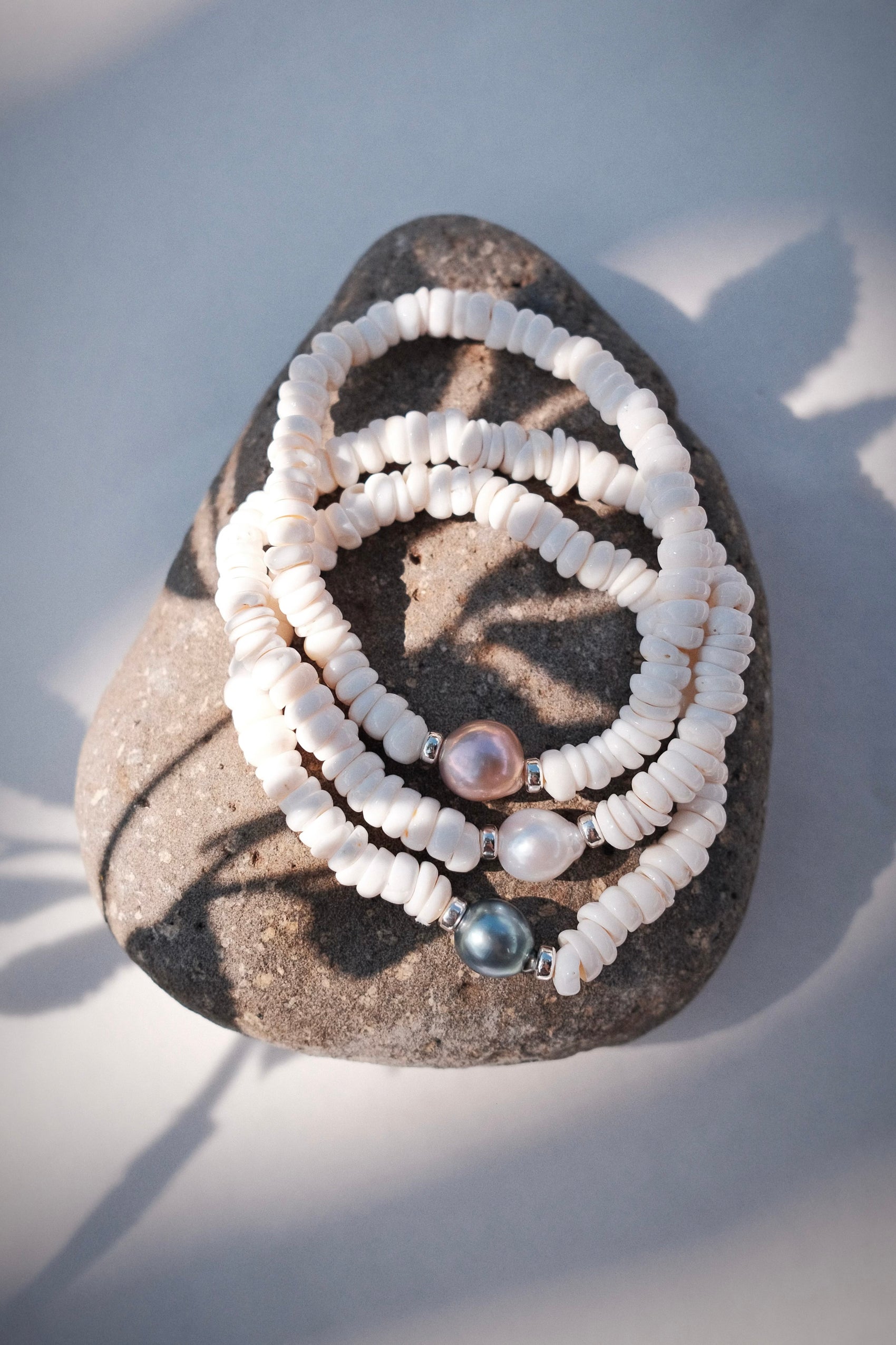 Choose your Silver Stretchy Puka Shell Bracelet - Silver Ali'ikai