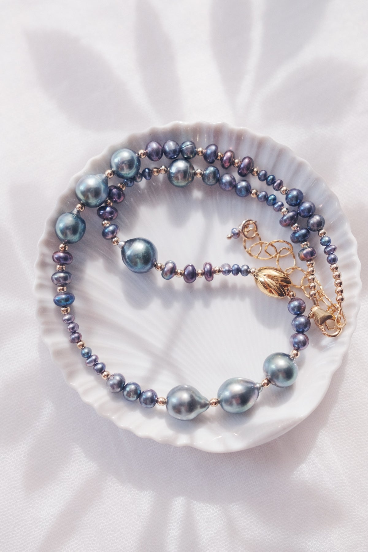 Tahitian & Peacock Pearl Pikake Necklace - Kiʻekiʻe