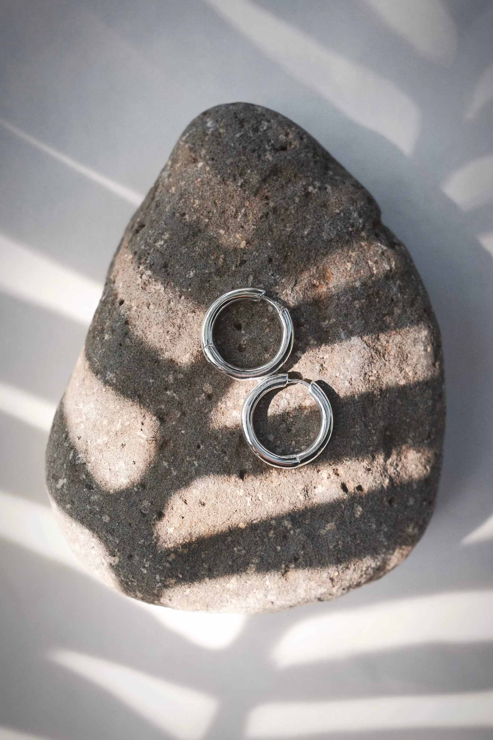 Perfect Medium Silver Huggie Hoop Earrings