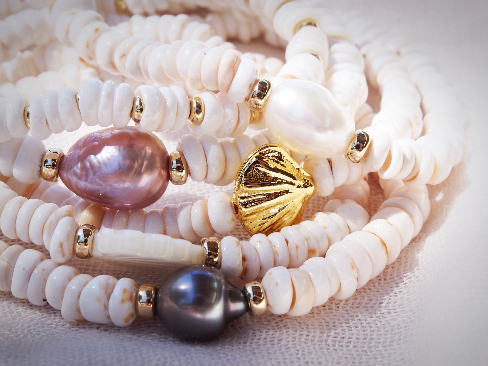 Choose your Gold Stretchy Puka Shell Bracelet - Gold Ali'ikai