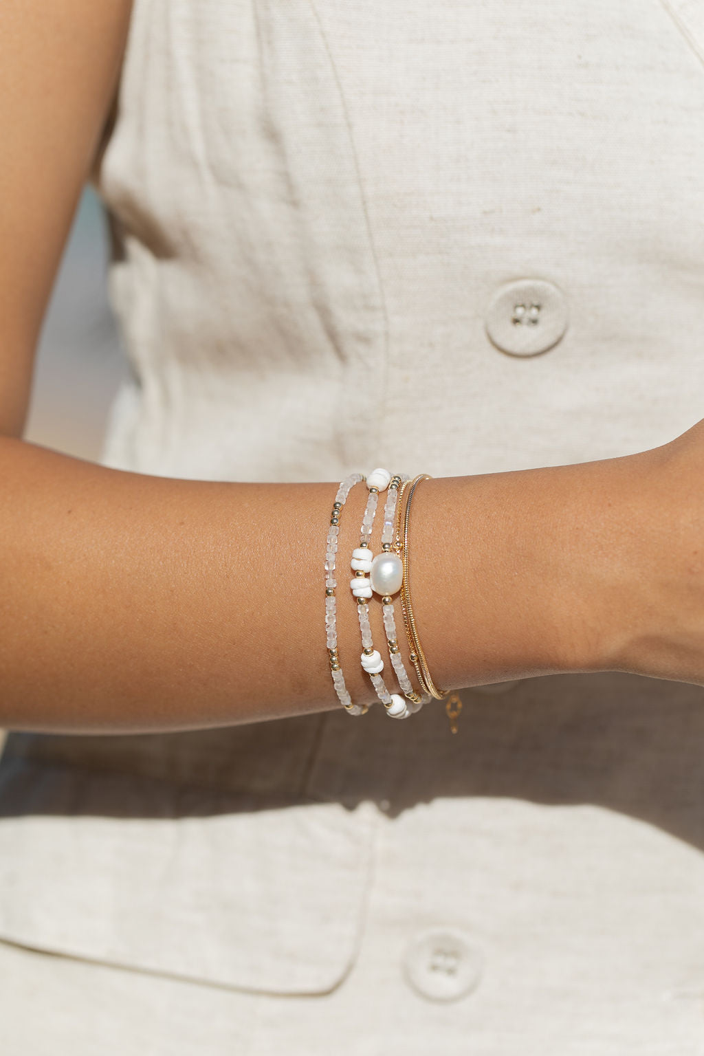 White Pearl and Gemstone Bracelet - Gold Haukea