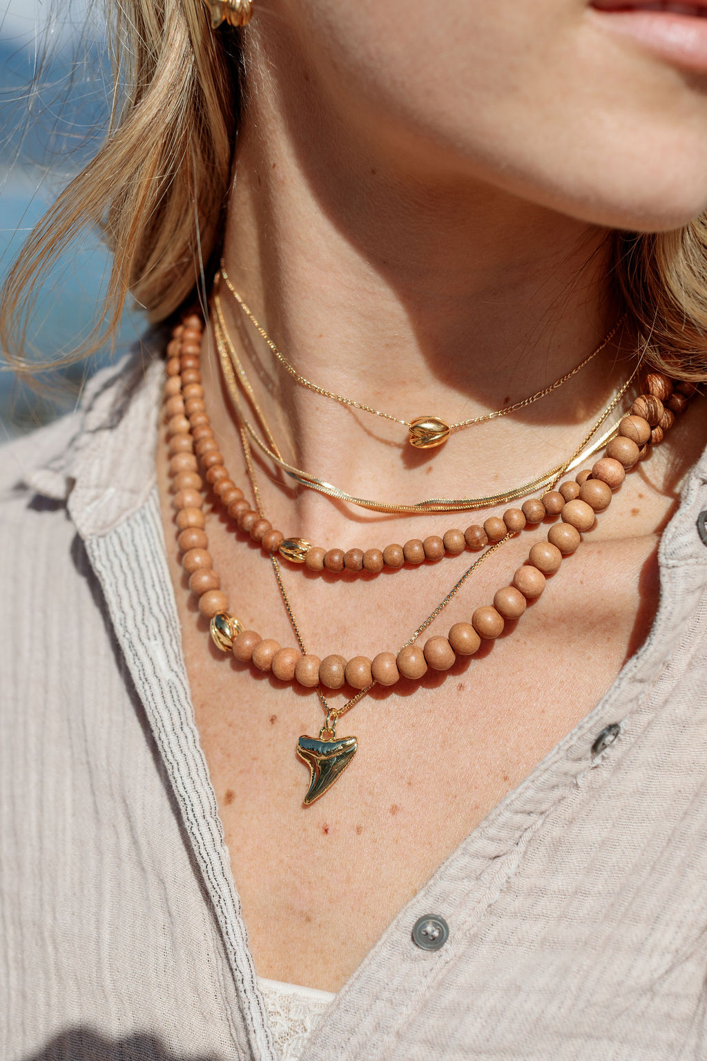 Sandalwood & Gold Pikake Necklace - Nani