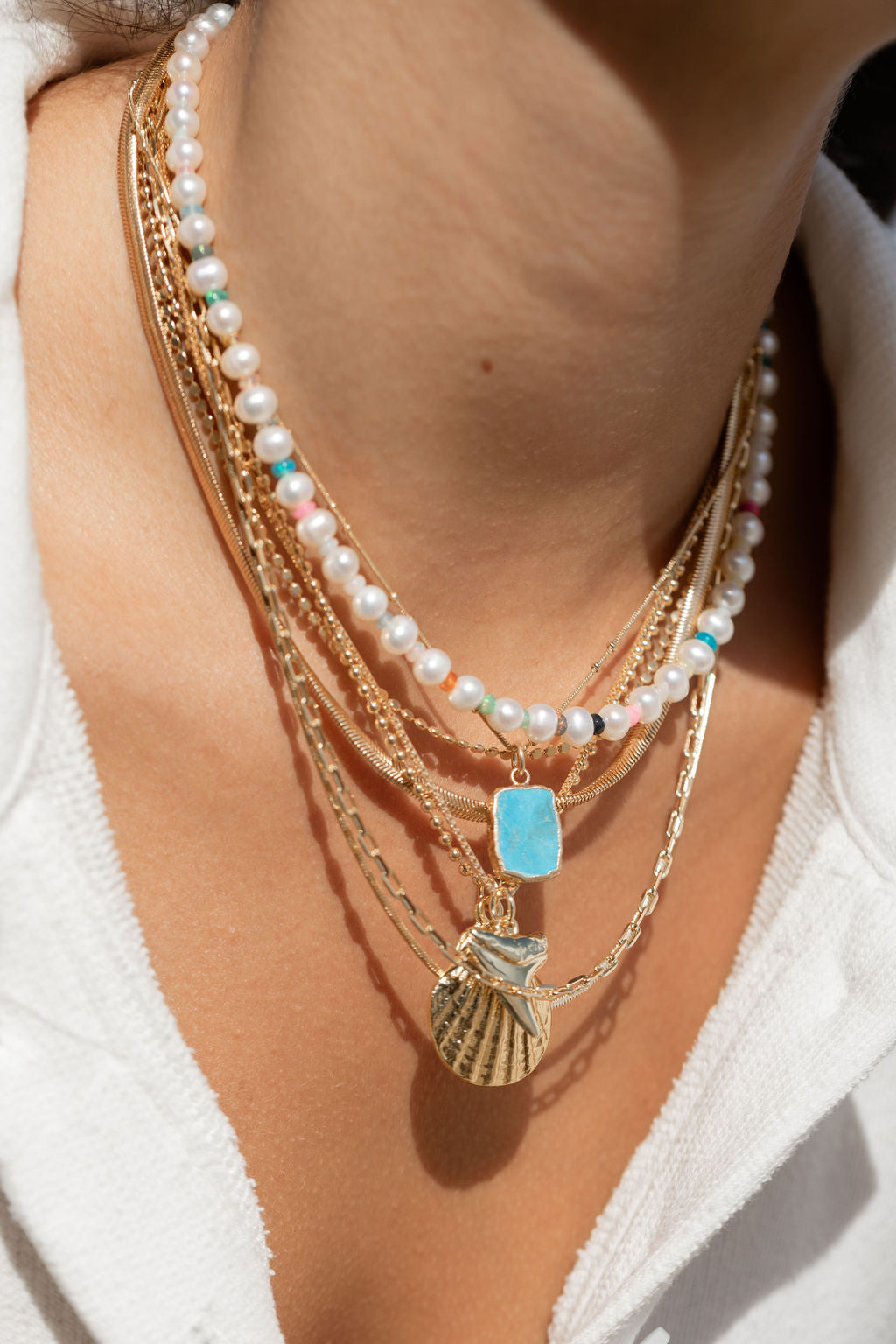 Howlite Turquoise Gemstone Gold Pendant Necklace - Alaka'i