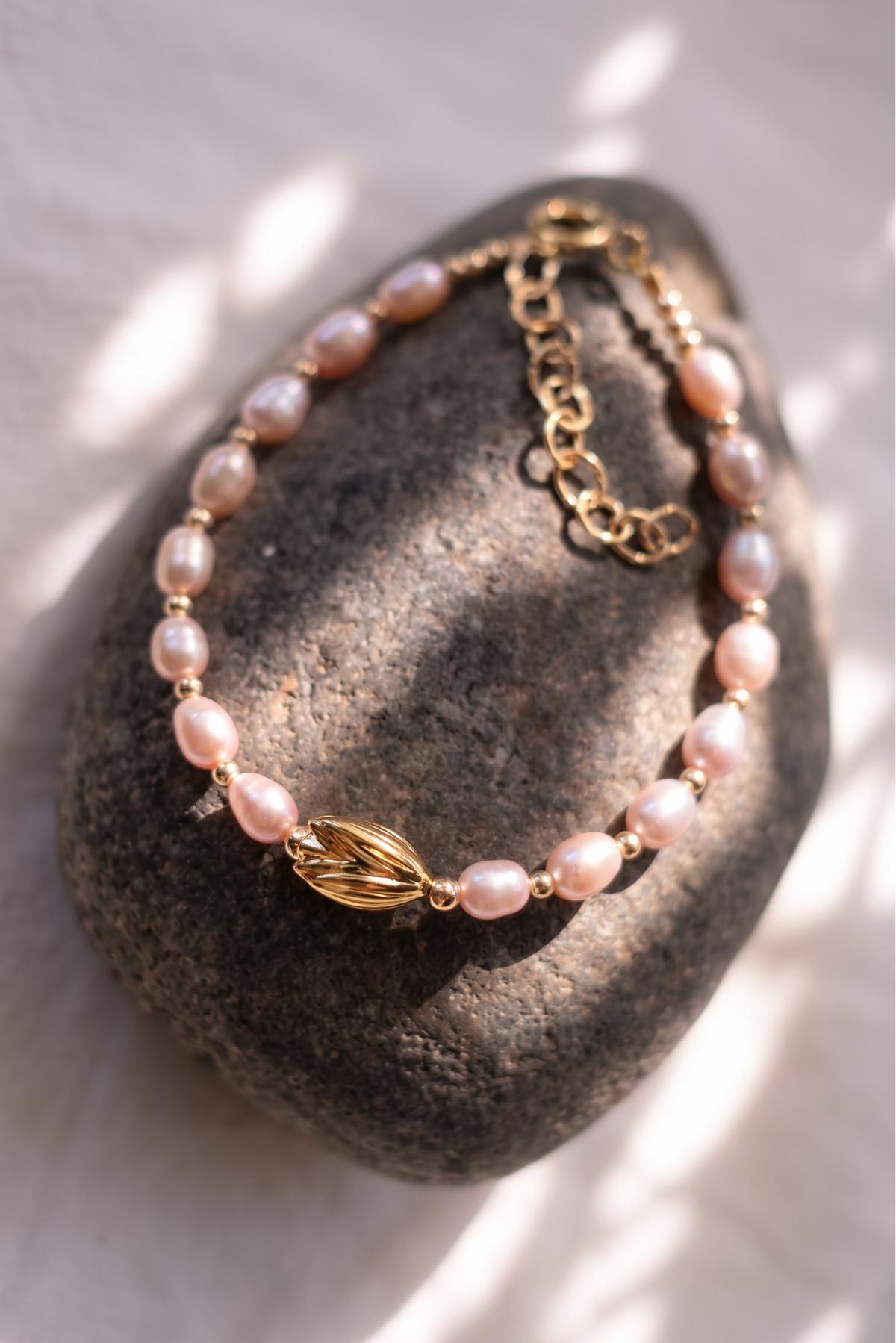 Pink Freshwater Pearl Bracelet with Gold Pikake Bead - Puakea
