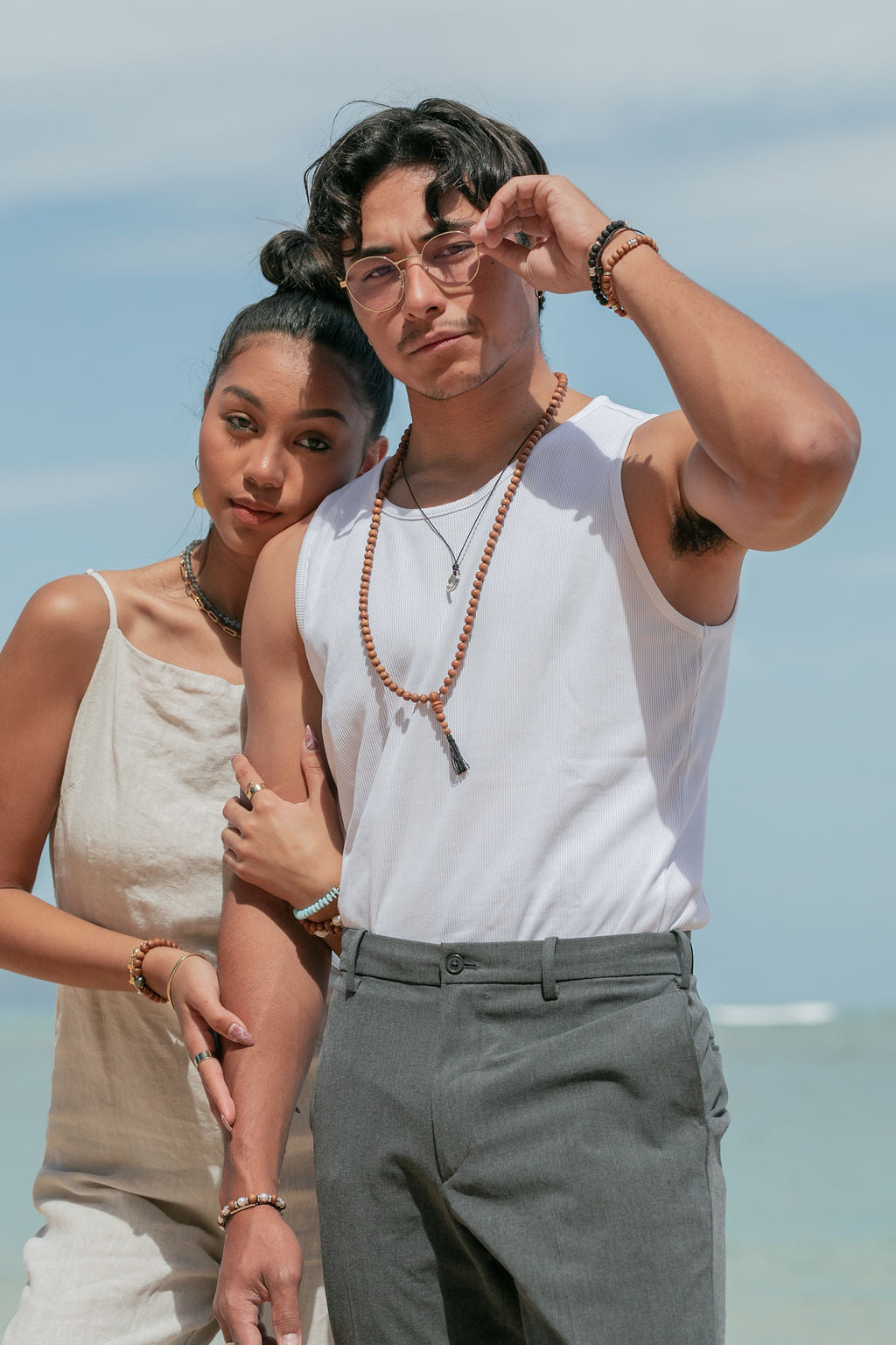 Stretchy Unisex Men's Sandalwood & Pearl Bracelet - Kaholo