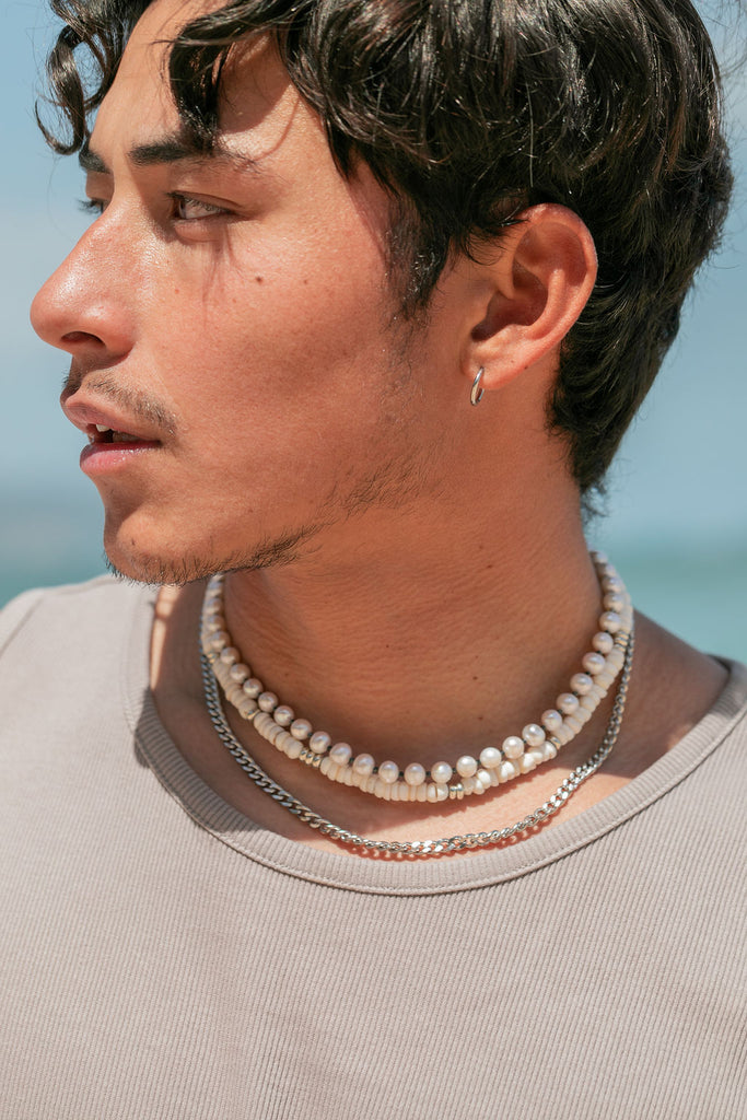 Mens Surfer Necklace | White Black Heishi Puka Shell Choker Necklace Sea Shell  Necklace Beach Jewelry Gift for Husband Dad Boyfriend Brother
