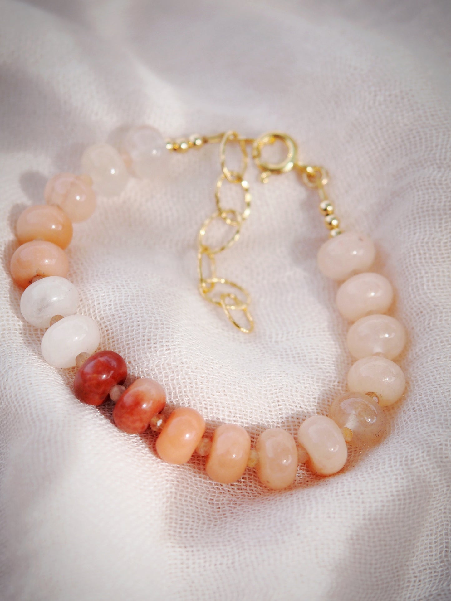 Sale - Peach Ombre Gemstone Bracelet - Ho'olaua'e