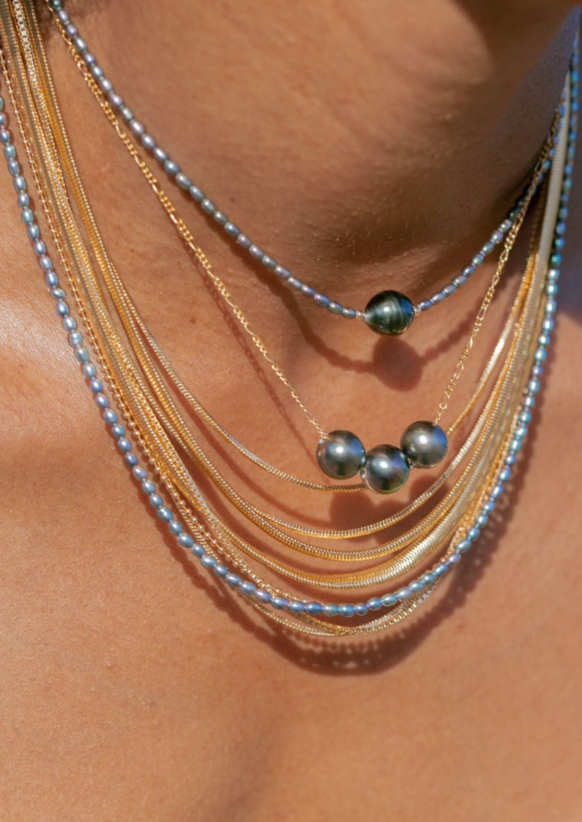 Silver Dainty Black Pearl Necklace - Maile