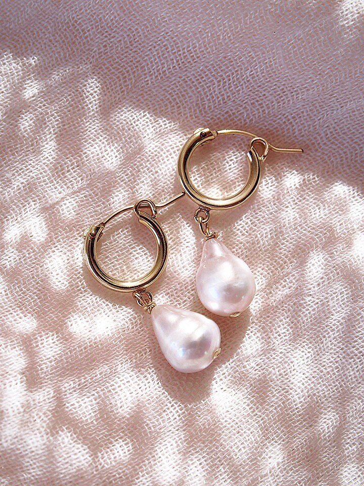 - Baroque Pearl Hoop Earrings - Kēhau - ke aloha jewelry
