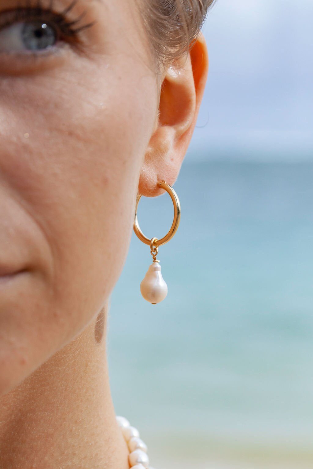 - Baroque Pearl Hoop Earrings - Kēhau - ke aloha jewelry