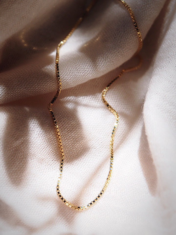 Amazon.com: Box Chain Necklace - Gold Box Chain Necklace - 1.5mm Box Chain  - 1.00mm Box Chain - Rose Gold Chain - Gold Box Chain Necklace - Delicate  Dainty Layered Necklace -