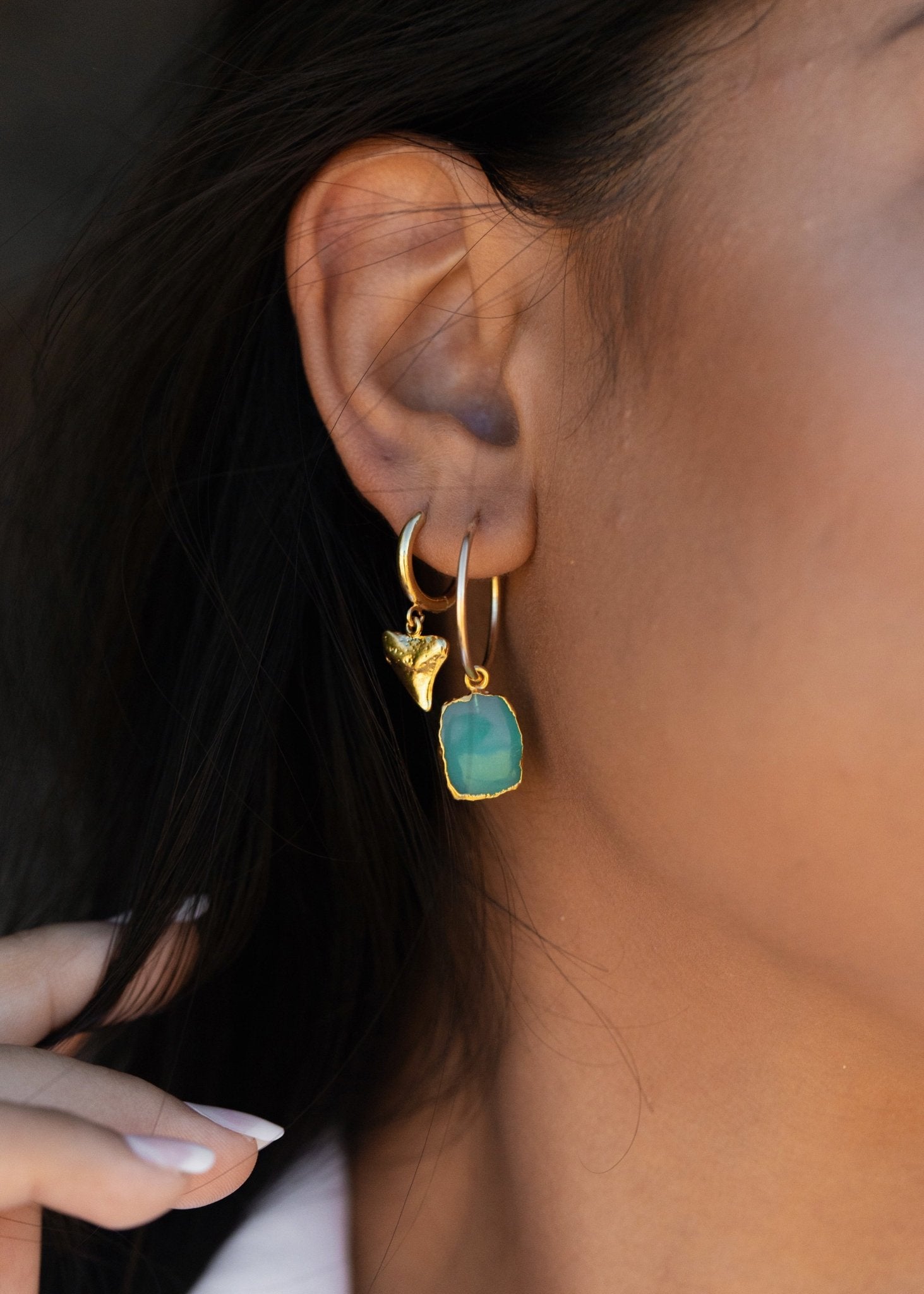 Chrysoprase Gold Medium Hoop Earrings - Gold Anuhea