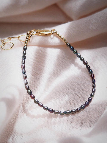 Gold Bracelet - Dainty Black Pearl Bracelet - Maile - ke aloha jewelry
