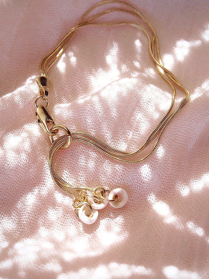- Gold Chain Puka Charm Bracelet - Kaihohonu - ke aloha jewelry