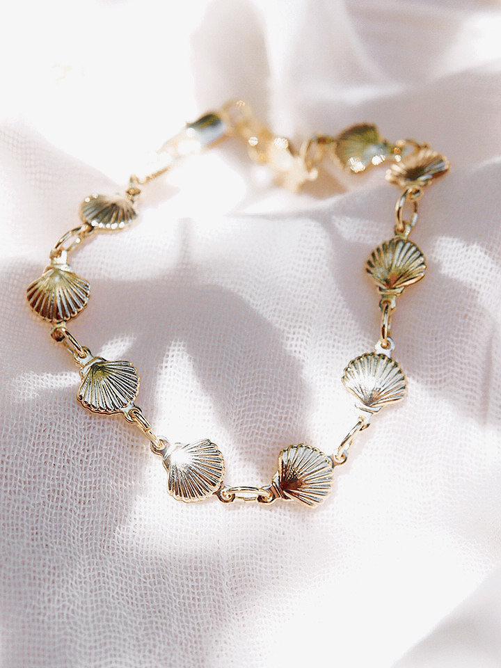 Gold Bracelet - Gold Filled Seashell Chain Bracelet - Leialoha - ke aloha jewelry
