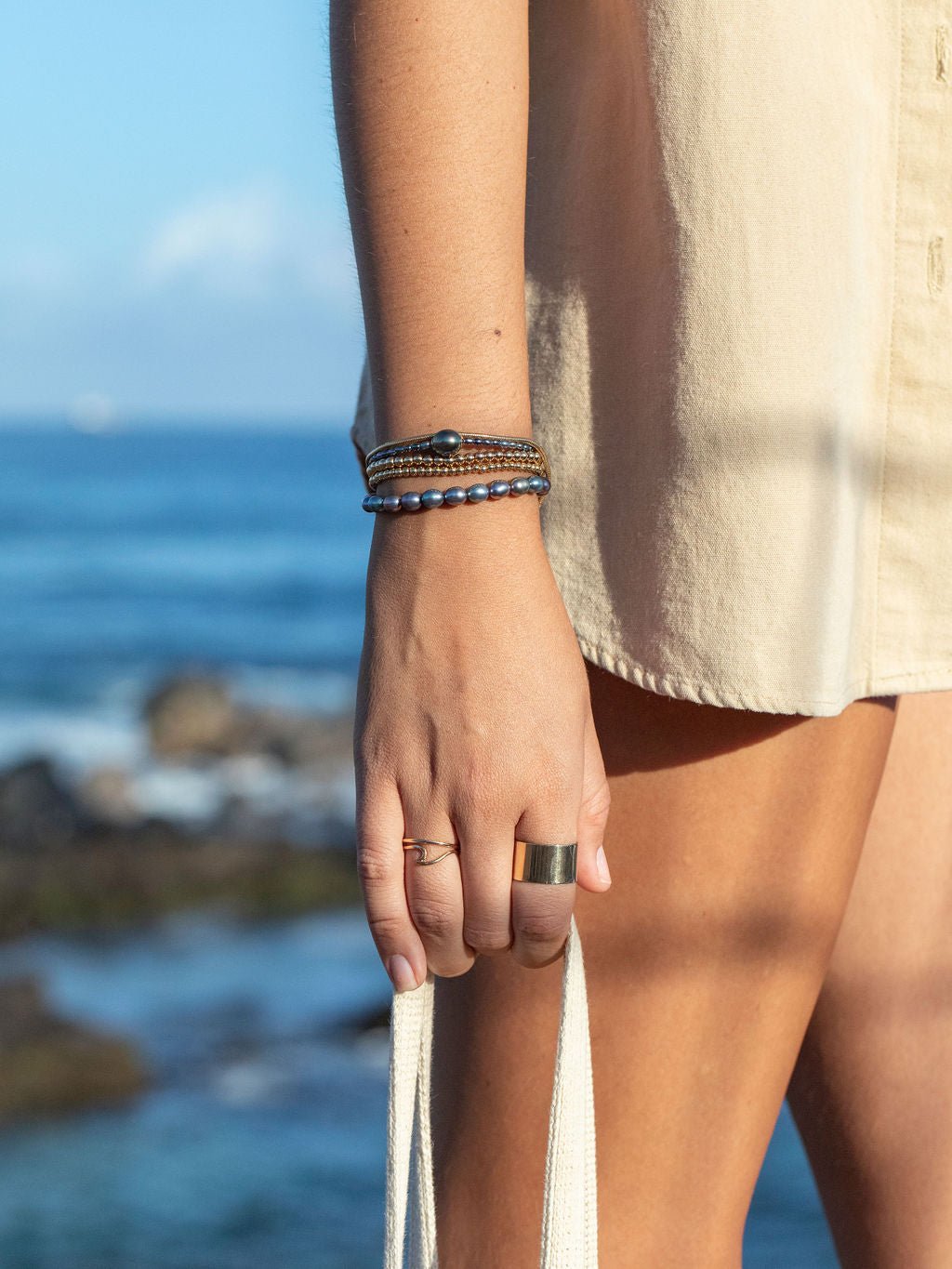 Gold Bracelet - Gold Peacock Pearl Bracelet - Keilani - ke aloha jewelry