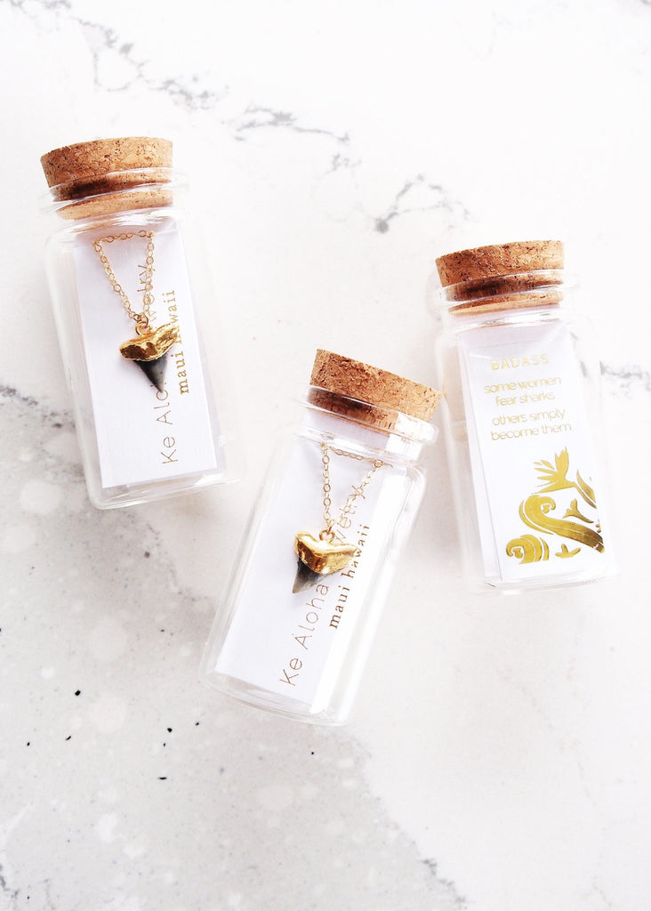Gold Necklace - Gold Shark Tooth Necklace - Bottled Mano Niho Kahi Black - Ke Aloha Jewelry