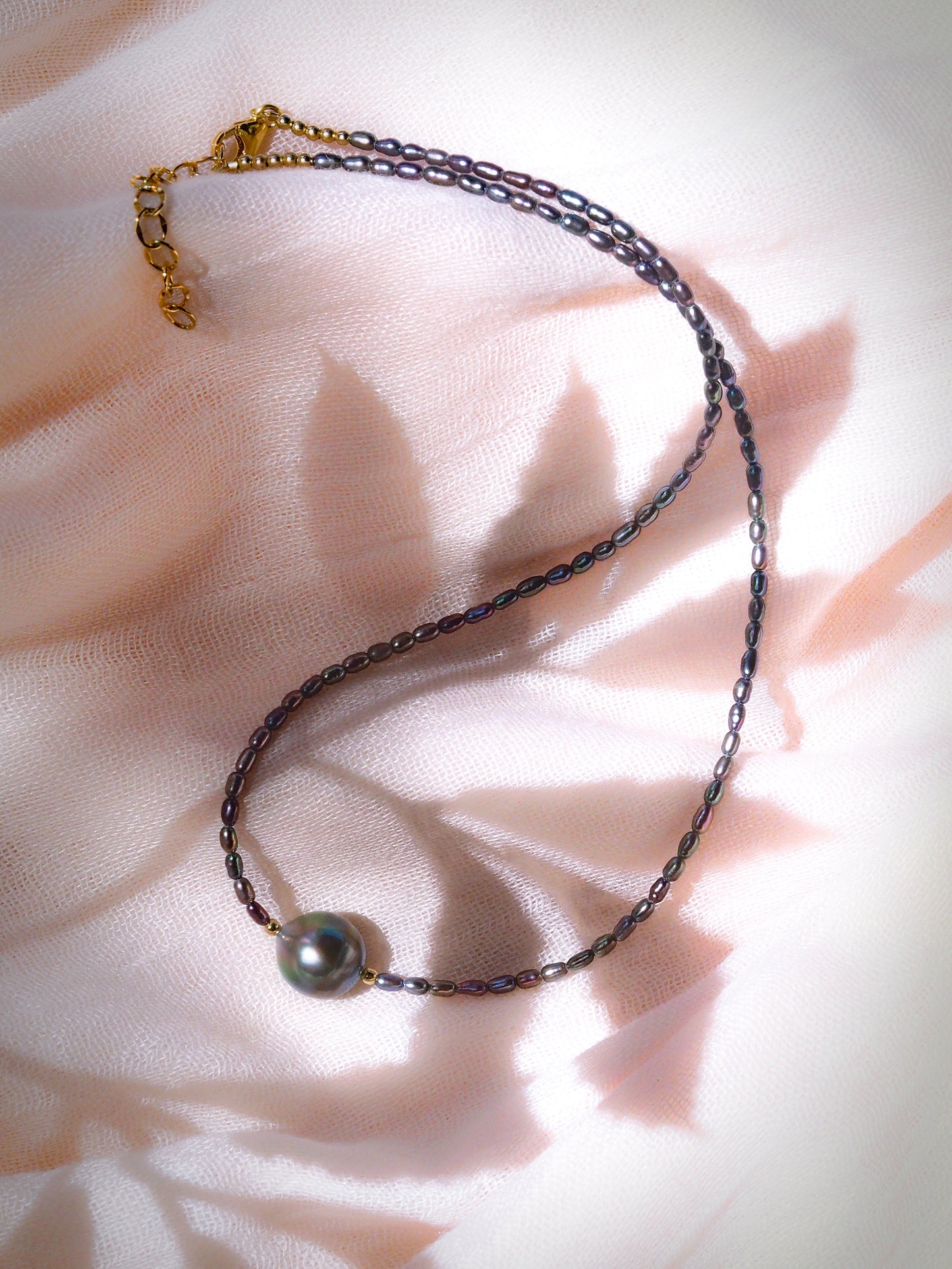 Genuine Tahitian Pearl Choker Necklace - Gold Kaimalie