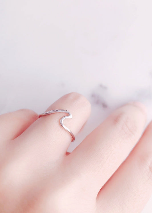 Mini Silver Wave Ring - Nalu