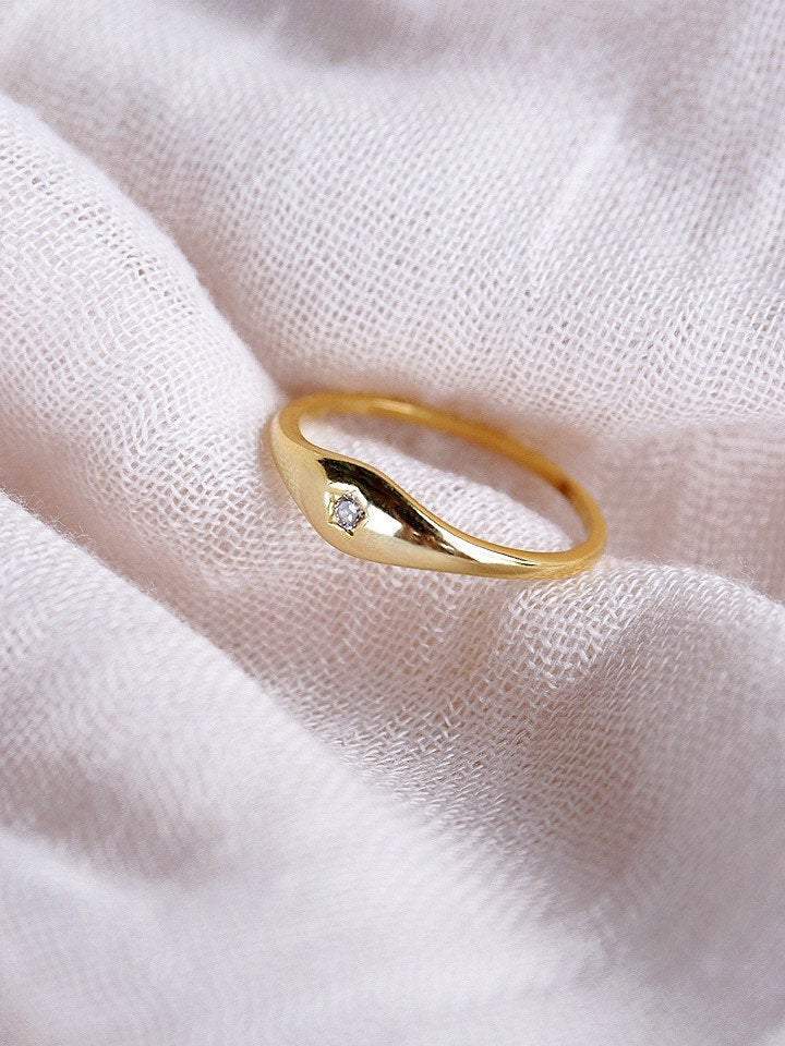 Rings - Mini Starburst Signet Ring in Gold - Kakahi - ke aloha jewelry