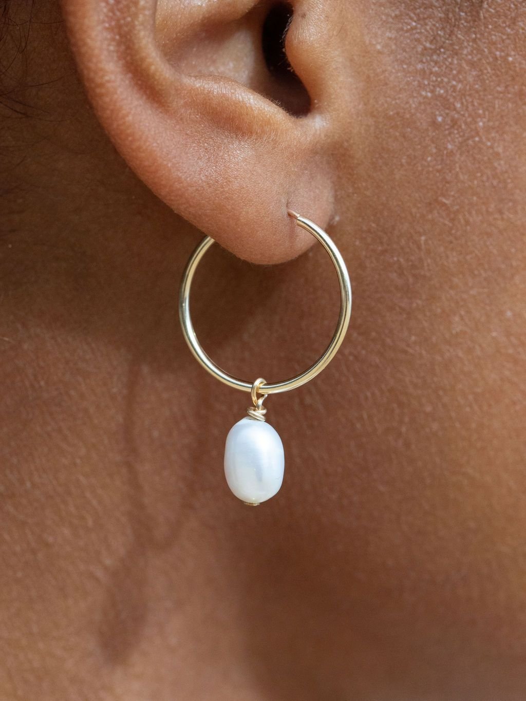 Earrings - Pearl Gold Hoop Earrings - Keilani - ke aloha jewelry