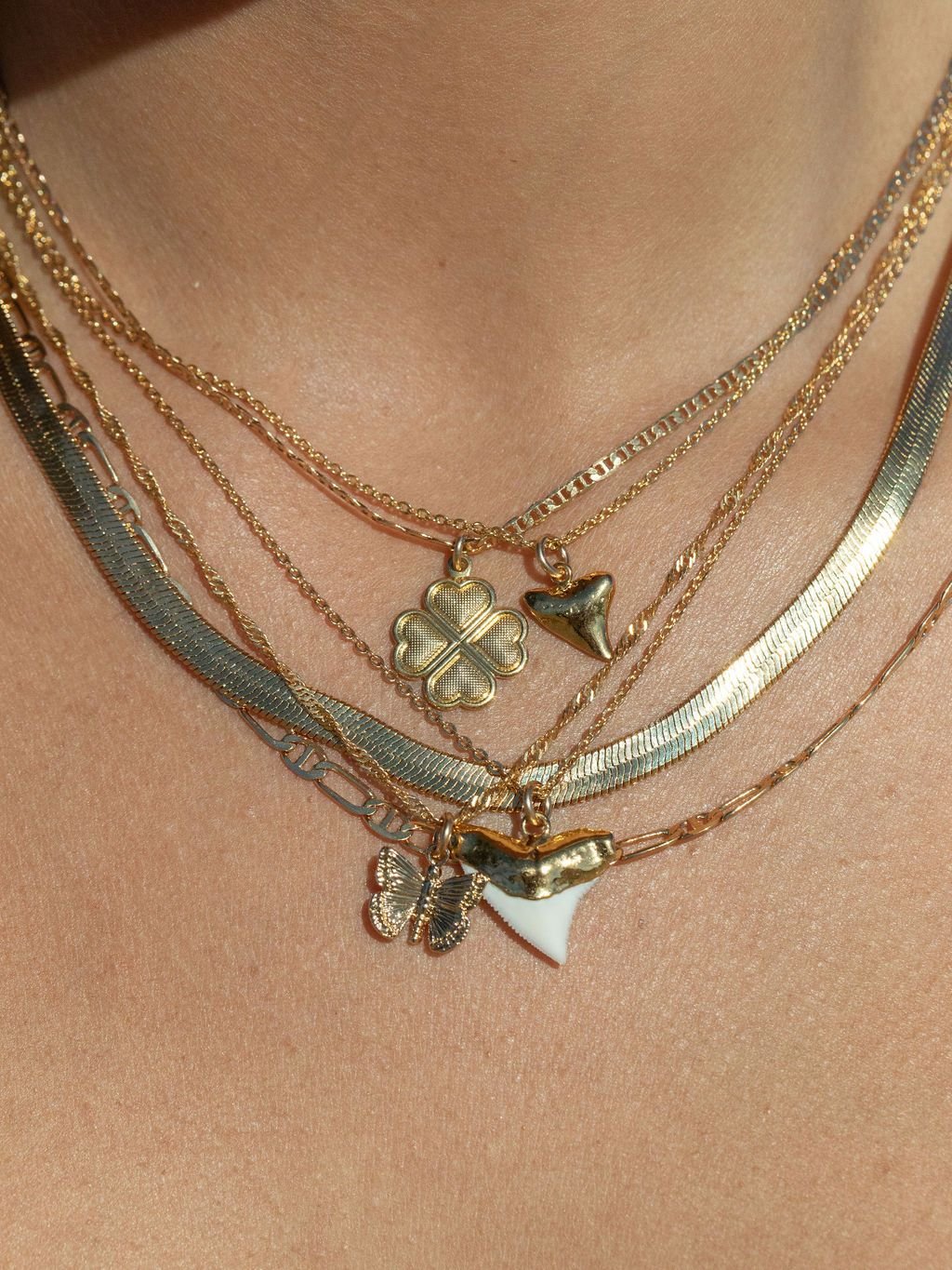 Gold Necklace - Petite Gold Shark Tooth Necklace - Mano Petite - ke aloha jewelry