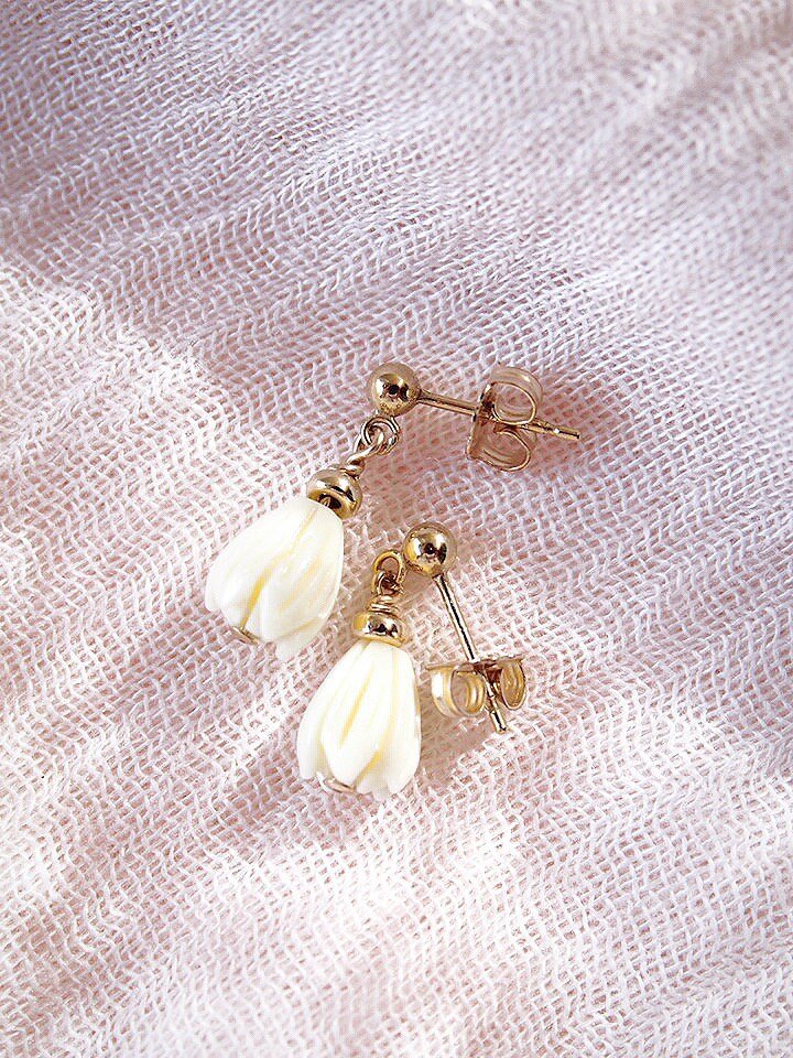 - Pikake Stud Earrings - Aloalo - ke aloha jewelry