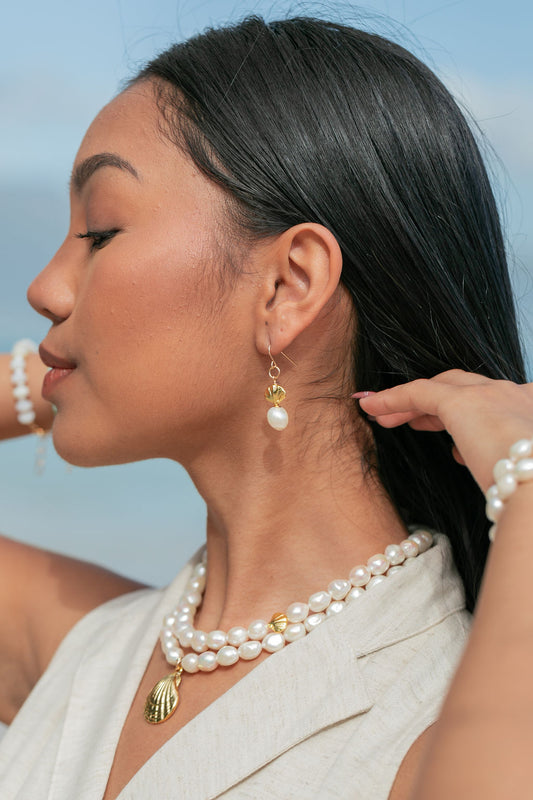 Sale - Chunky White Pearl Necklace with Gold Seashell - Nanea