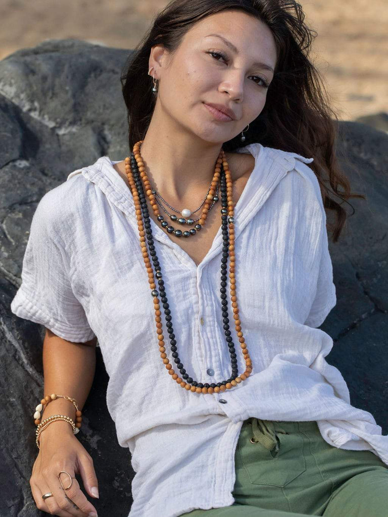 Gold Bracelet - Sandalwood Pikake Flower Bead Bracelet - Hakumele - ke aloha jewelry